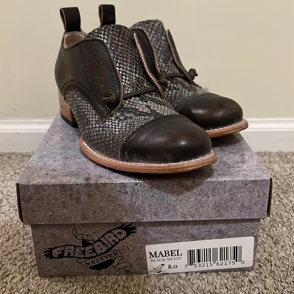 Mabel, Freebird slip on/booties. Womens size 8.